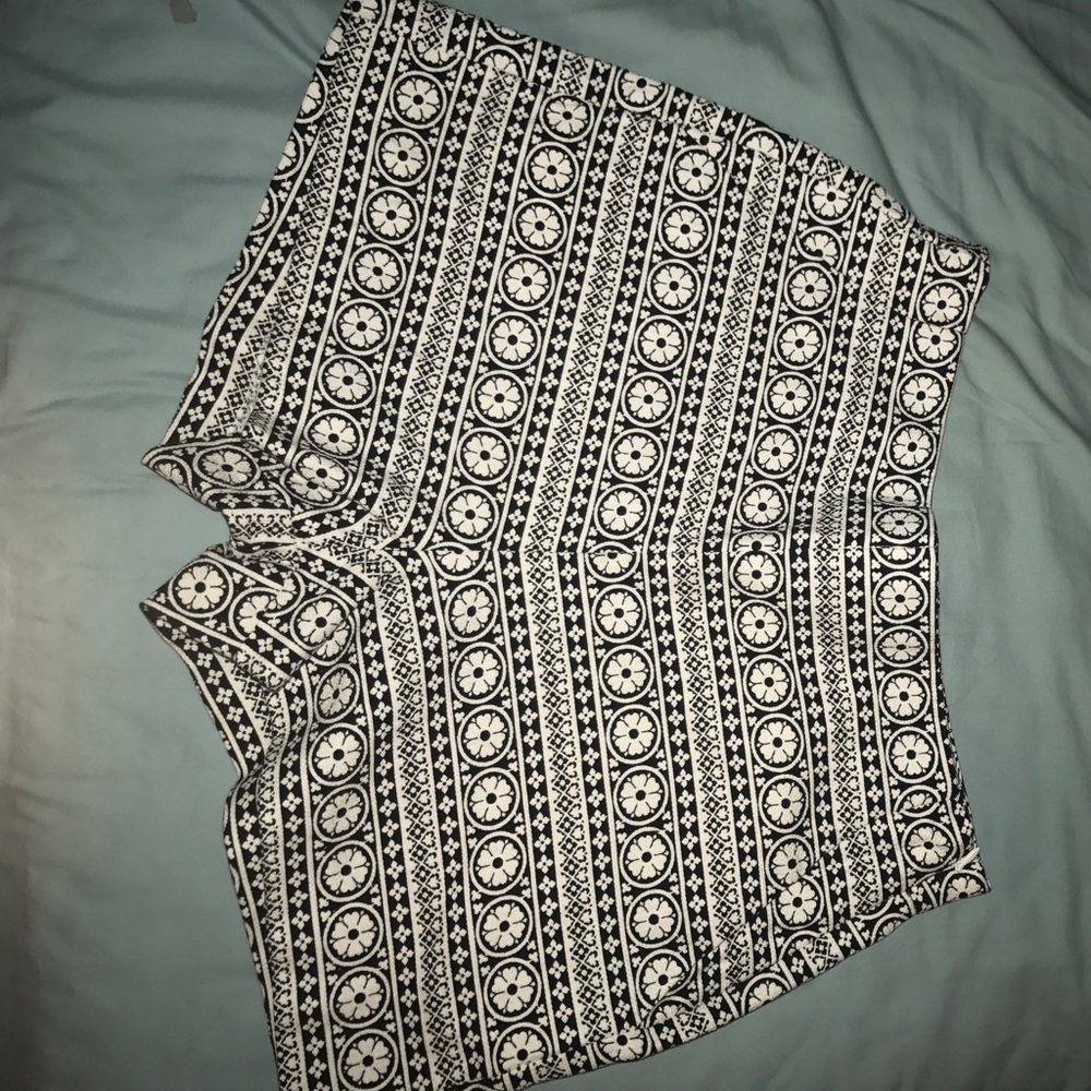 COPY - High waisted Gap shorts with print- like N…